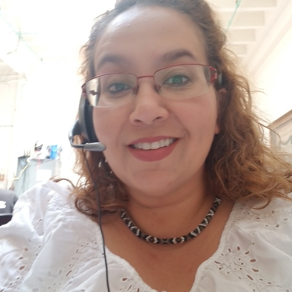 Meet your Posher, Rebeca